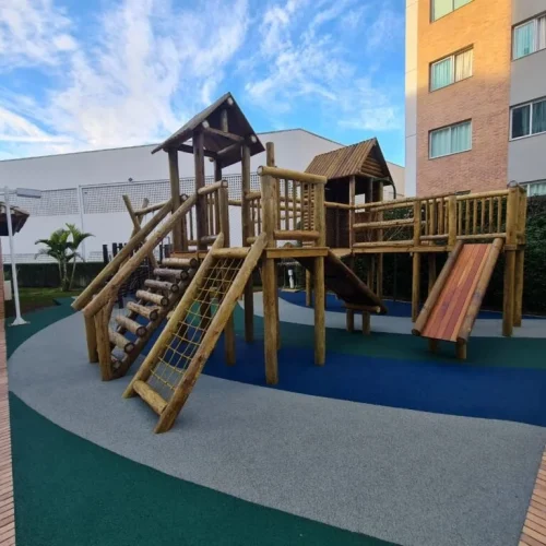 Playground de madeira em Curitiba - Madera Brasil